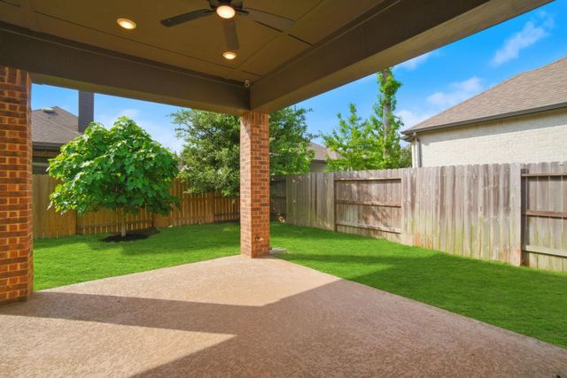 406 Boggy Belt Lane, Conroe, TX 77304