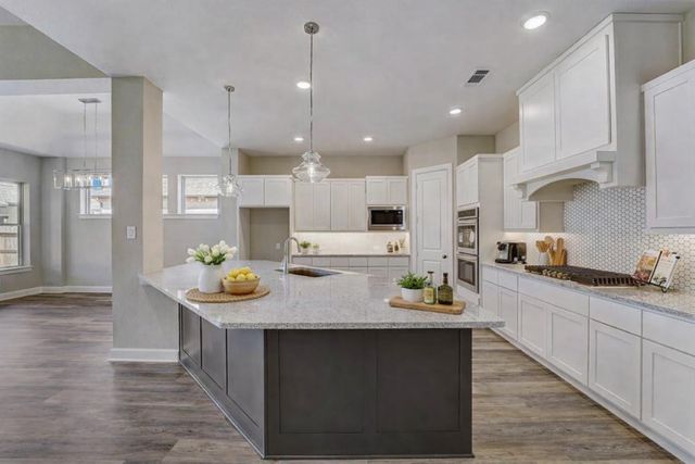 406 Boggy Belt Lane, Conroe, TX 77304