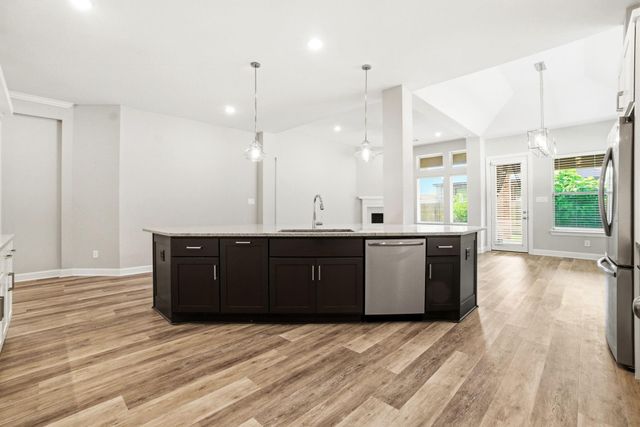 406 Boggy Belt Lane, Conroe, TX 77304