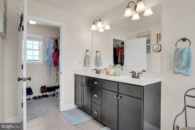 20 BELLA TERRA DR, Shermans Dale, PA 17090
