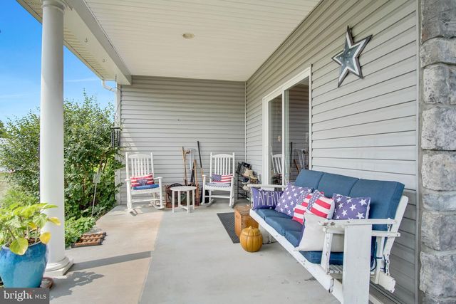 20 BELLA TERRA DR, Shermans Dale, PA 17090