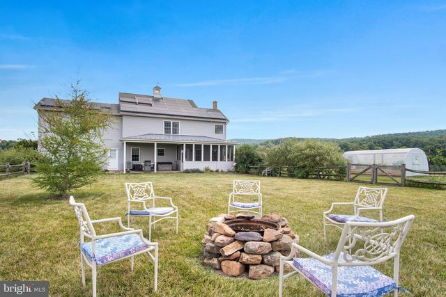 20 BELLA TERRA DR, Shermans Dale, PA 17090