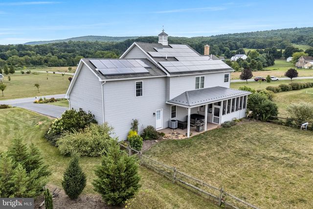 20 BELLA TERRA DR, Shermans Dale, PA 17090