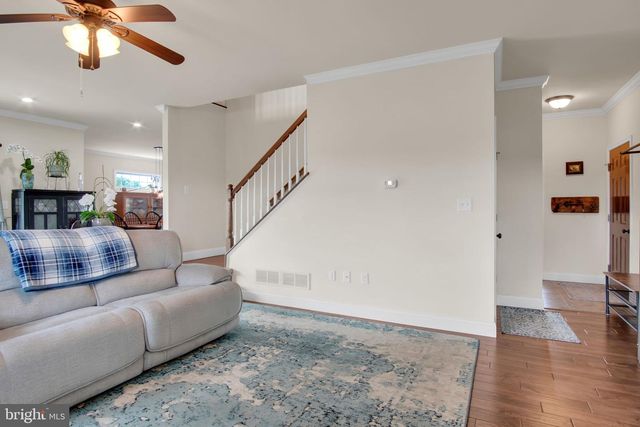 20 BELLA TERRA DR, Shermans Dale, PA 17090