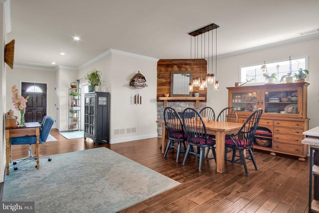 20 BELLA TERRA DR, Shermans Dale, PA 17090