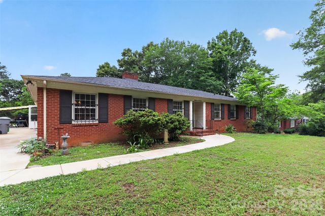 5326 Robinhood Road, Charlotte, NC 28211