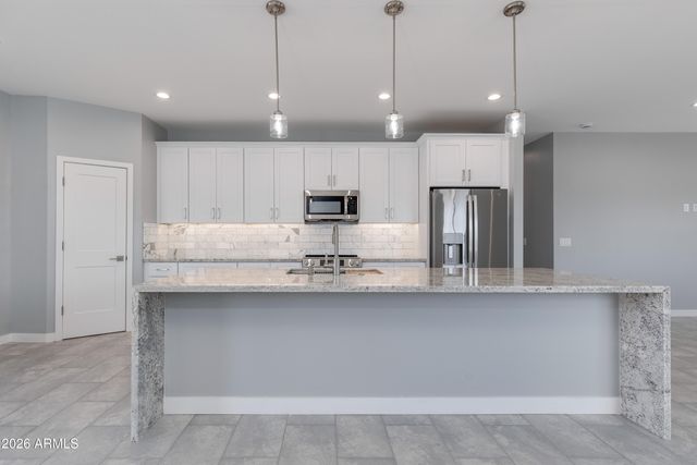 32001 N POPLAR Street, Wittmann, AZ 85361