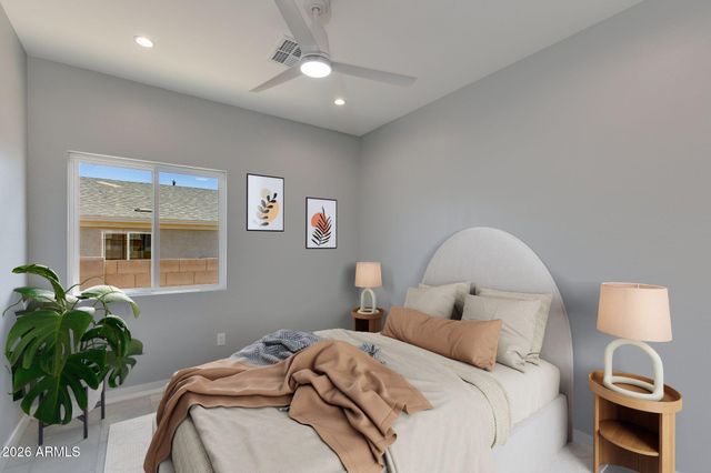 32001 N POPLAR Street, Wittmann, AZ 85361