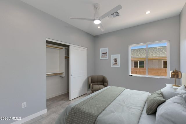 32001 N POPLAR Street, Wittmann, AZ 85361