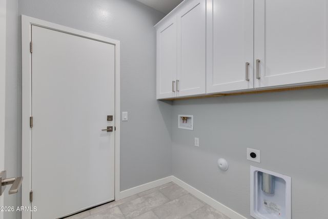 32001 N POPLAR Street, Wittmann, AZ 85361
