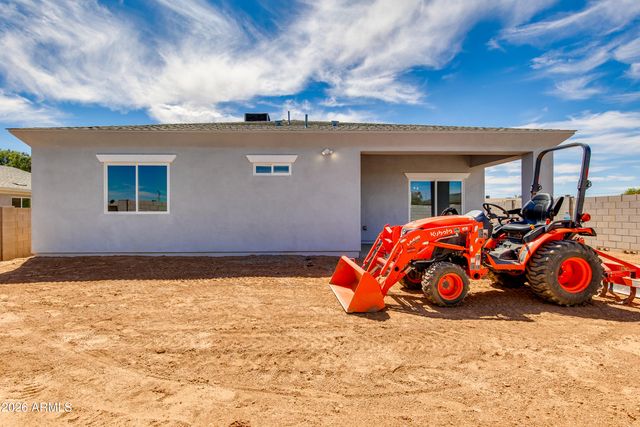 32001 N POPLAR Street, Wittmann, AZ 85361