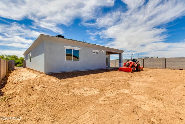 32001 N POPLAR Street, Wittmann, AZ 85361