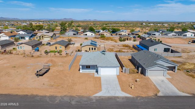32001 N POPLAR Street, Wittmann, AZ 85361