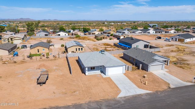 32001 N POPLAR Street, Wittmann, AZ 85361