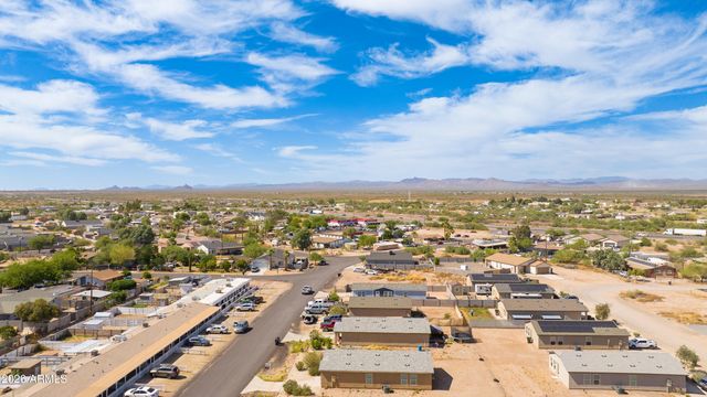 32001 N POPLAR Street, Wittmann, AZ 85361