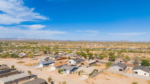 32001 N POPLAR Street, Wittmann, AZ 85361