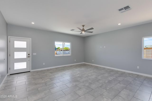 32001 N POPLAR Street, Wittmann, AZ 85361