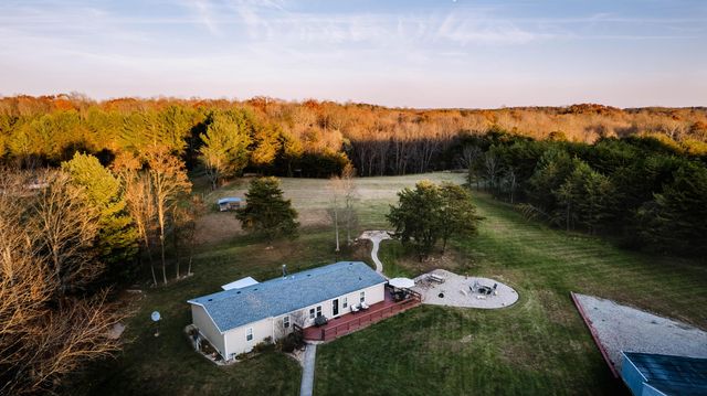 18596 Harble Griffith Road, Logan, OH 43138