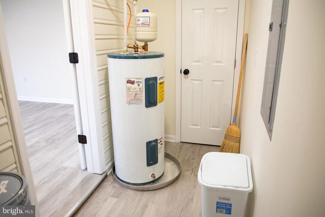 305 MAIN STREET N, Boonsboro, MD 21713