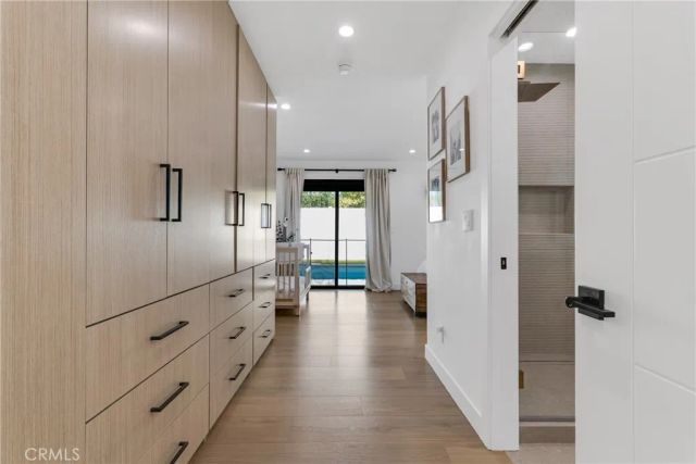 5722 Le Sage Avenue, Woodland Hills, CA 91367
