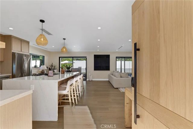 5722 Le Sage Avenue, Woodland Hills, CA 91367