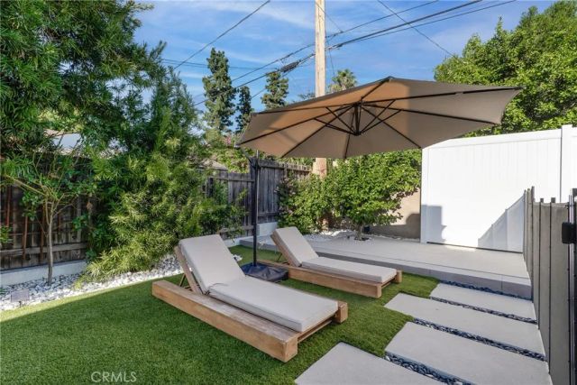 5722 Le Sage Avenue, Woodland Hills, CA 91367