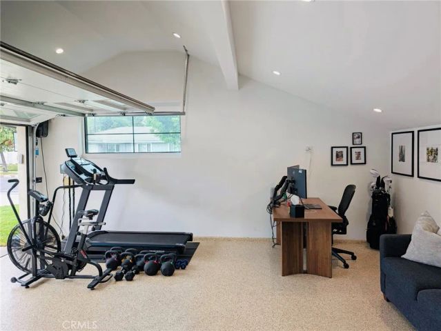 5722 Le Sage Avenue, Woodland Hills, CA 91367