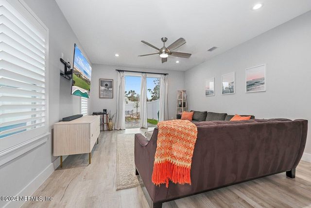 803 7TH Avenue S, Jacksonville Beach, FL 32250