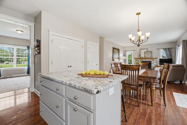 N2467 CHAPEL HILL DRIVE, Greenville, WI 54942