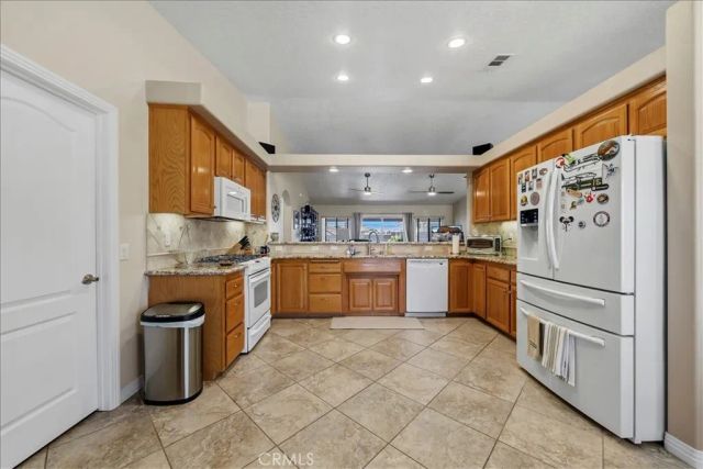 18015 Wildwood, Victorville, CA 92395