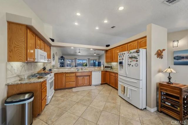 18015 Wildwood, Victorville, CA 92395