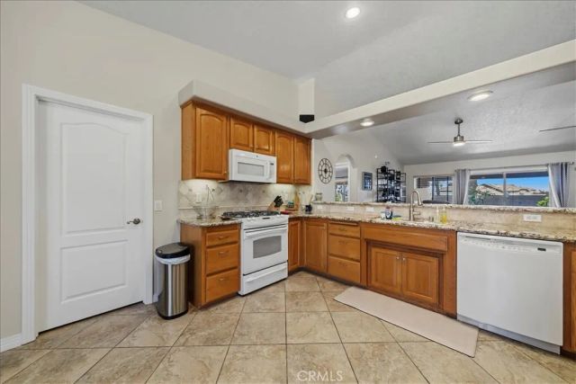 18015 Wildwood, Victorville, CA 92395