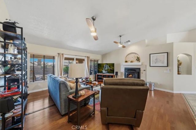 18015 Wildwood, Victorville, CA 92395