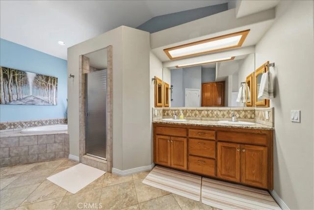 18015 Wildwood, Victorville, CA 92395