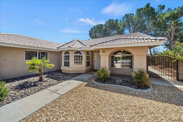 18015 Wildwood, Victorville, CA 92395