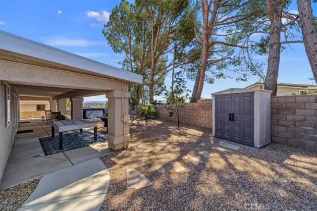 18015 Wildwood, Victorville, CA 92395