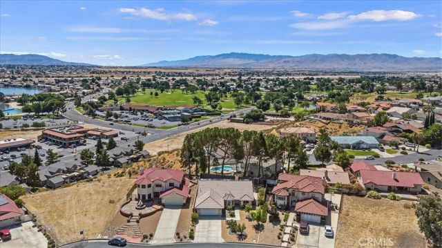 18015 Wildwood, Victorville, CA 92395
