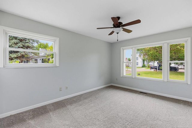 44 Fessenden Street, Mt Clemens, MI 48043