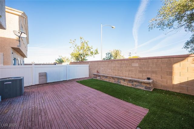 9322 Straw Hays Street 103, Las Vegas, NV 89178