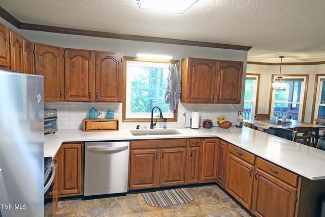 360 Cain Drive, Blountville, TN 37617