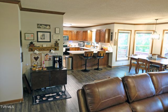 360 Cain Drive, Blountville, TN 37617