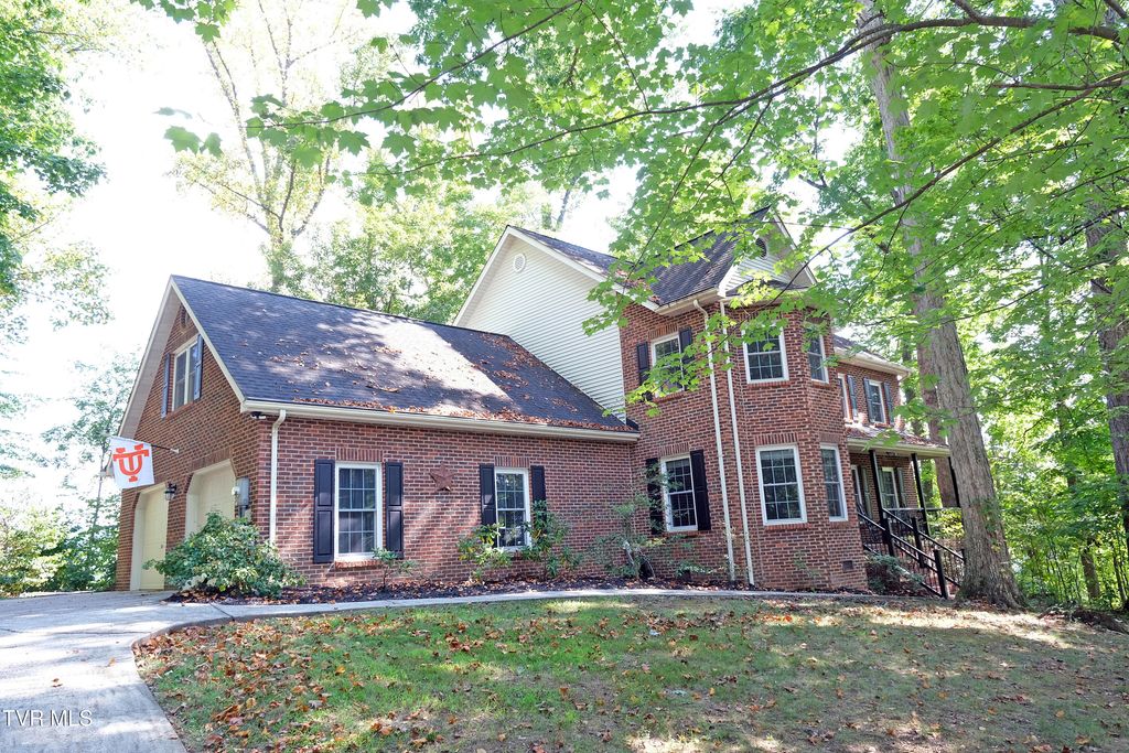 360 Cain Drive, Blountville, TN 37617