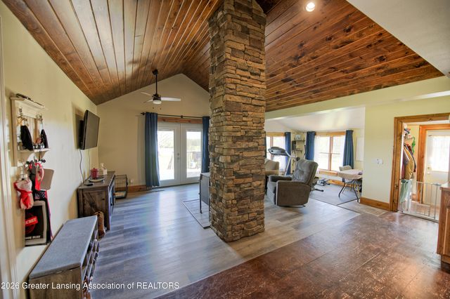 8250 Oneida, Grand Ledge, MI 48837