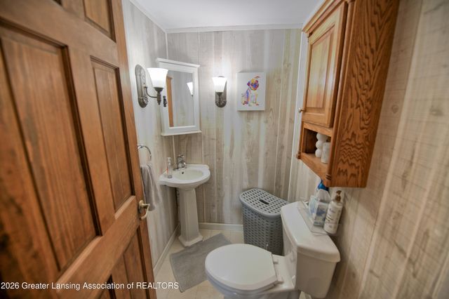 8250 Oneida, Grand Ledge, MI 48837