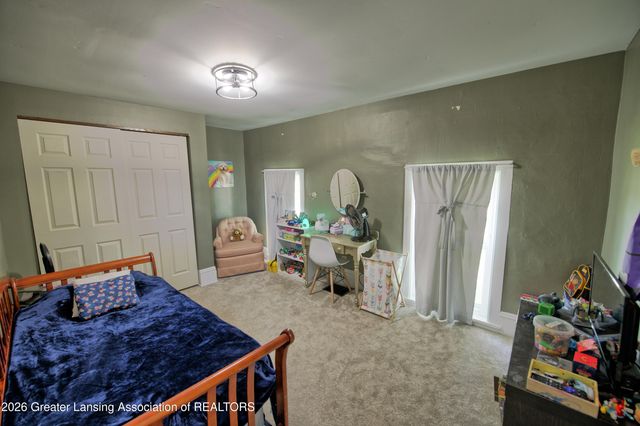 8250 Oneida, Grand Ledge, MI 48837
