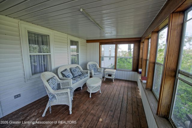 8250 Oneida, Grand Ledge, MI 48837