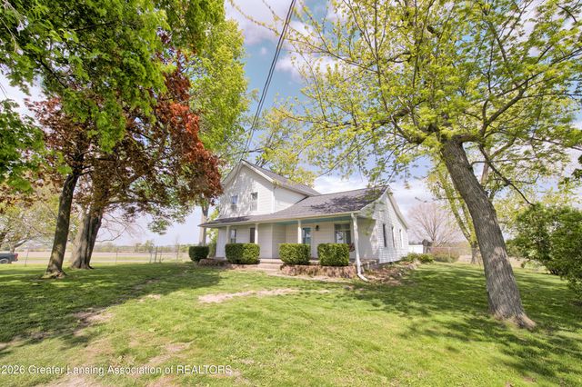 8250 Oneida, Grand Ledge, MI 48837