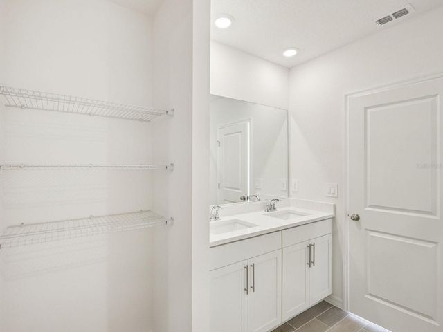 10433 ABUNDANCE GROVE WAY, Parrish, FL 34219