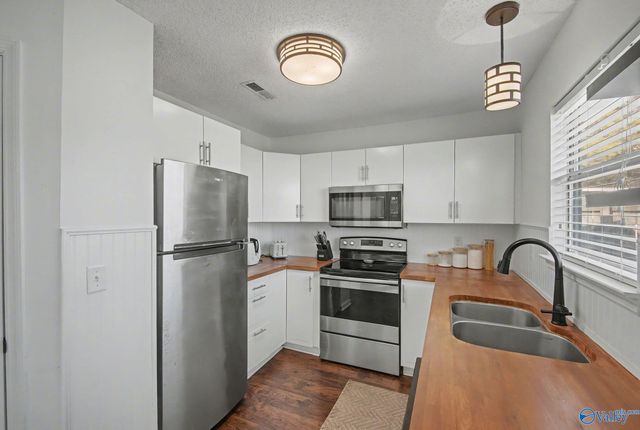 100 Willow Bluff Drive, Madison, AL 35757