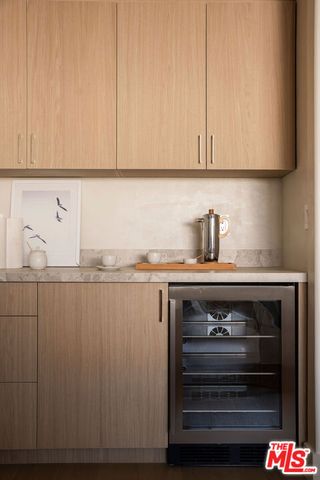 18 Voyage Street, Marina Del Rey, CA 90292